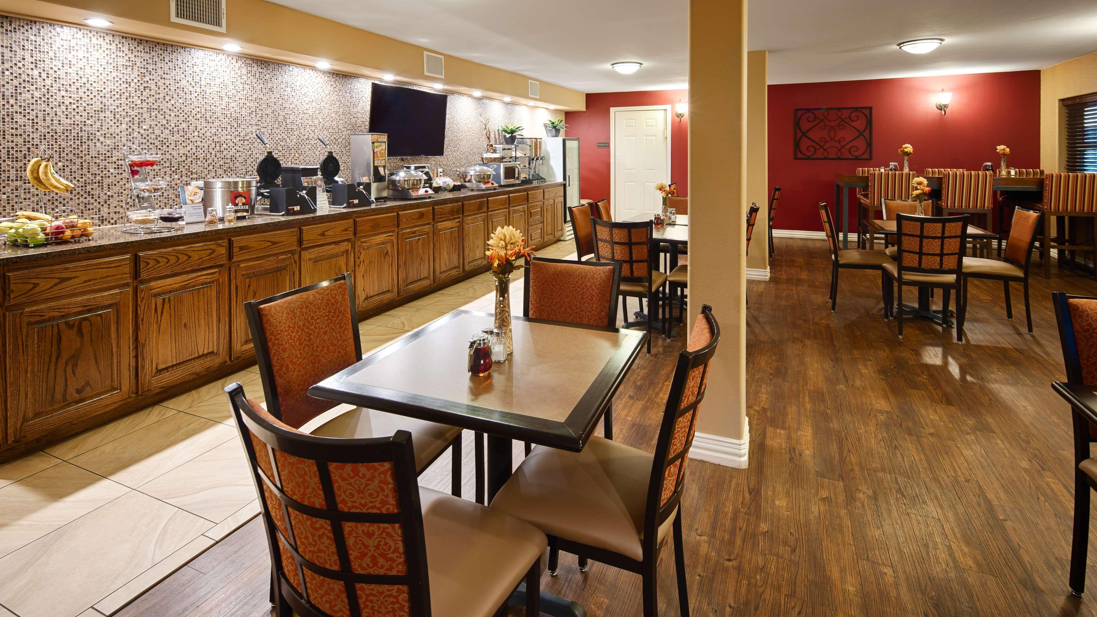 Best Western Canton Inn Екстериор снимка