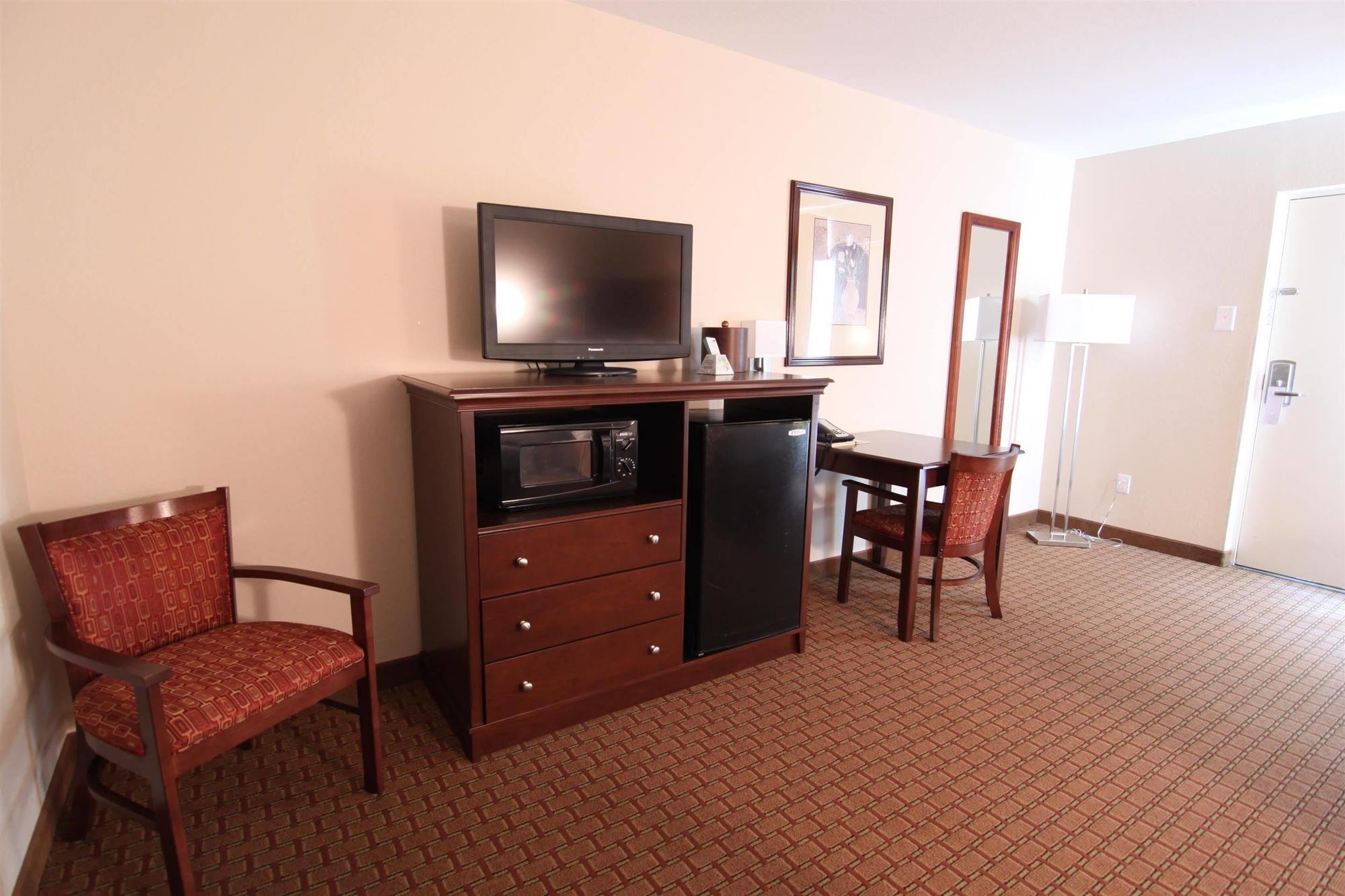 Best Western Canton Inn Екстериор снимка